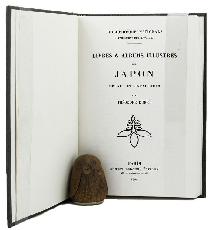 Item #071656 LIVRES & ALBUMS ILLUSTRES DU JAPON REUNIS ET CATALOGUES. Theodore Duret.